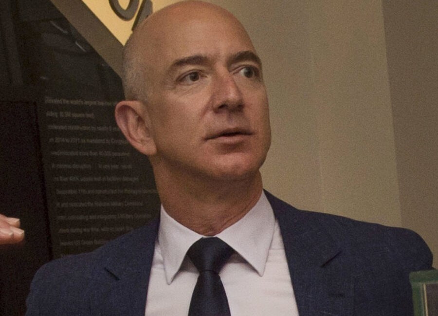 Jeff Bezos headshot