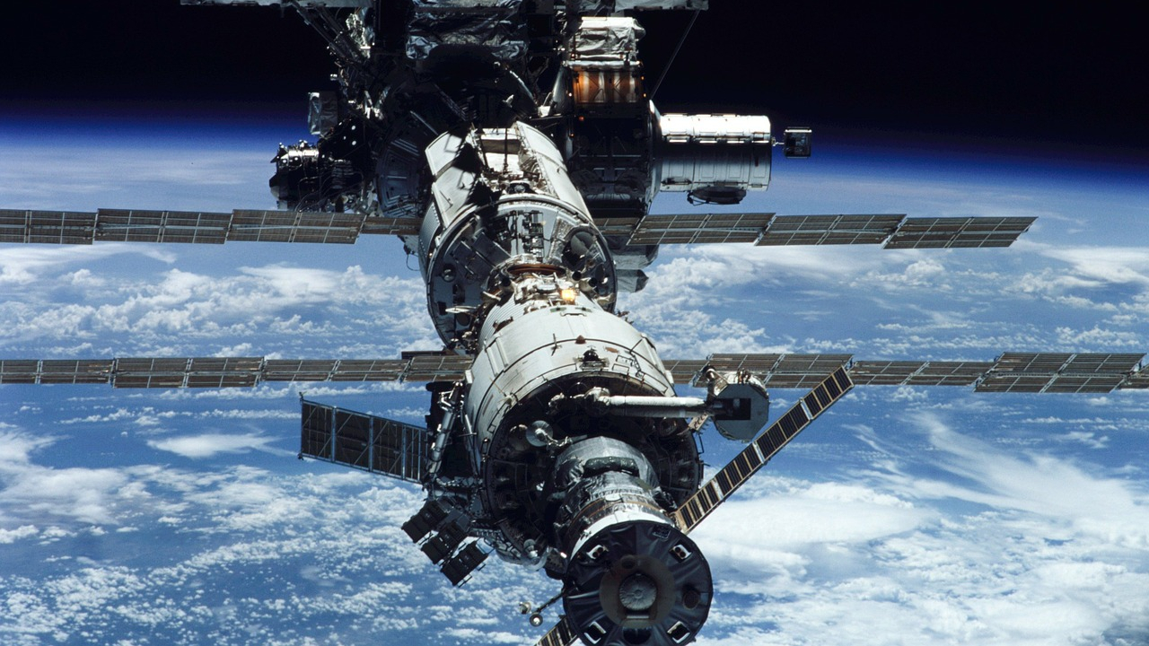 international space station (1)