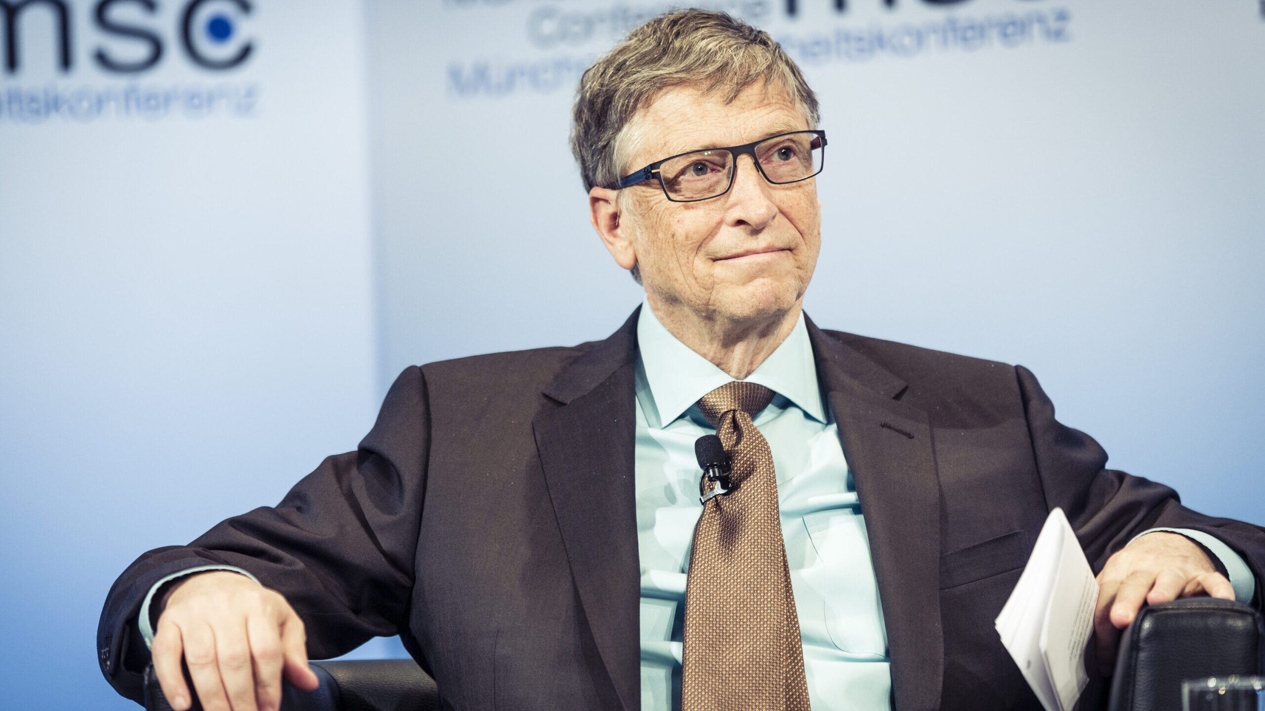 Bill Gates Shares An Ominous Warning About AI - TrendRadars