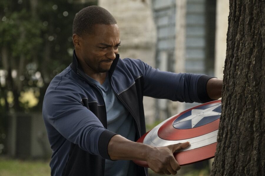 Anthony Mackie Falcon and the Winter Soldier review