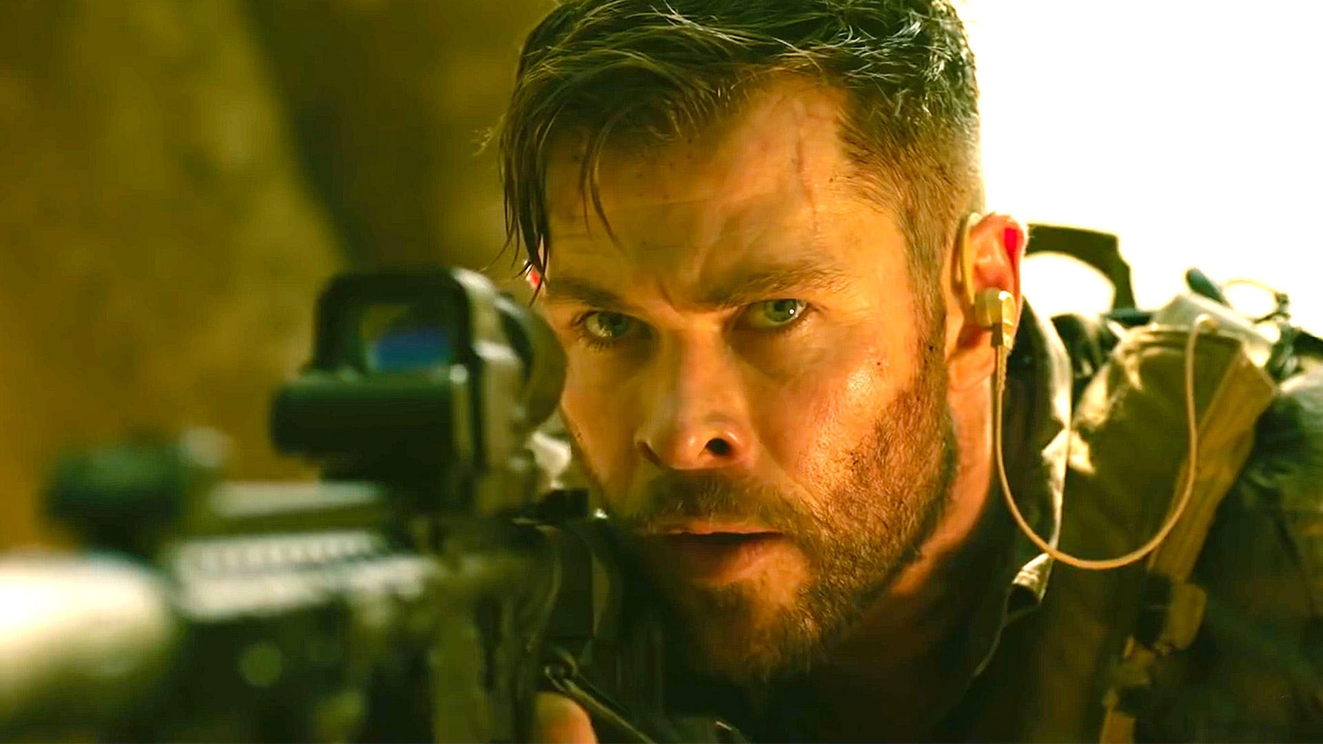 A Chris Hemsworth 9 11 Movie Is Dominating Netflix