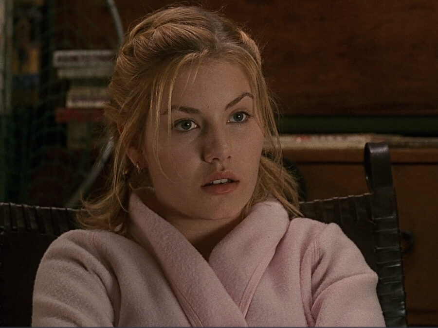 elisha cuthbert as kim bauer