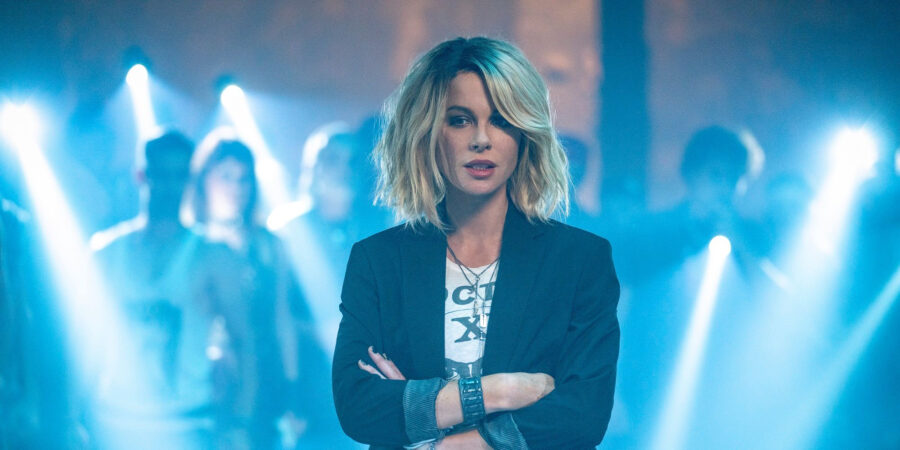 kate beckinsale jolt streaming