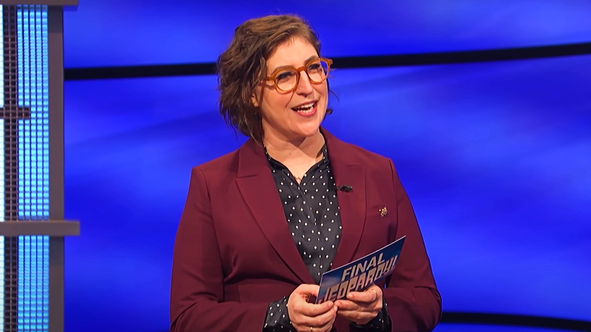 Jeopardy Champ Says Casting Mayim Bialik Disrespects Alex Trebek S Final Wishes
