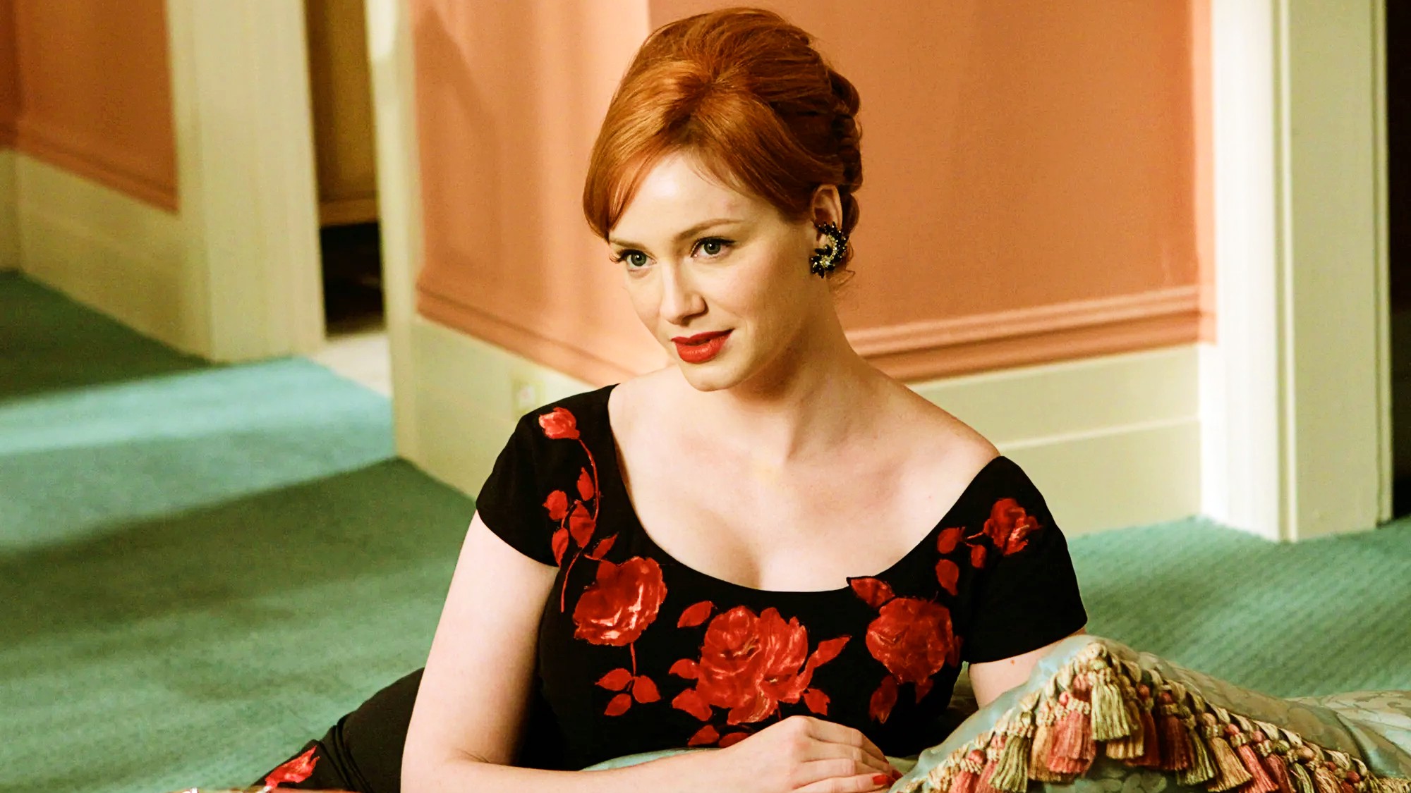 Christina Hendricks, Retta and Mae Whitman on what it means to play 'Good  Girls' - Los Angeles Times