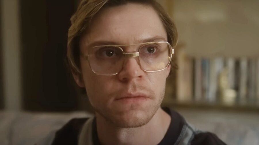 evan peters jeffrey dahmer