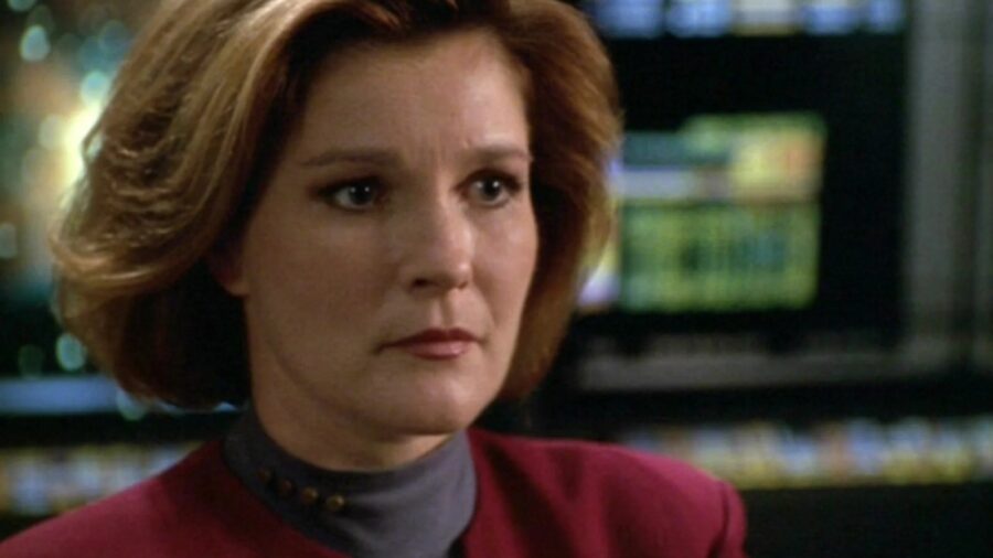 Kate Mulgrew captain janeway star trek