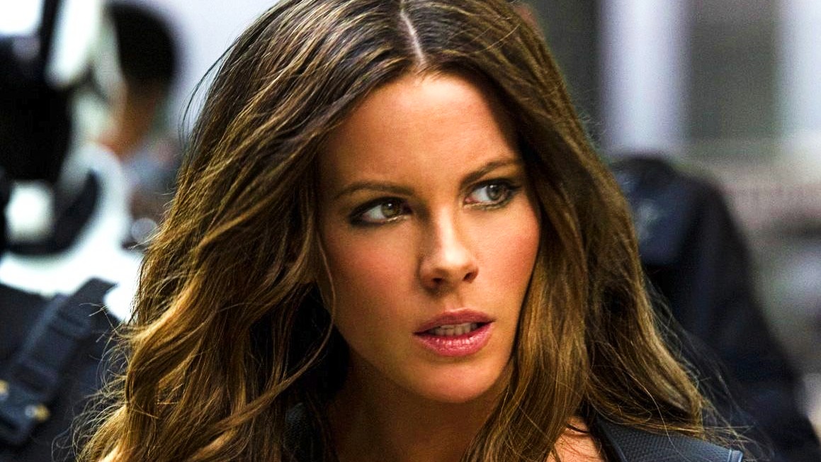 See Kate Beckinsale Wearing Latex So Tight It Needed Lube