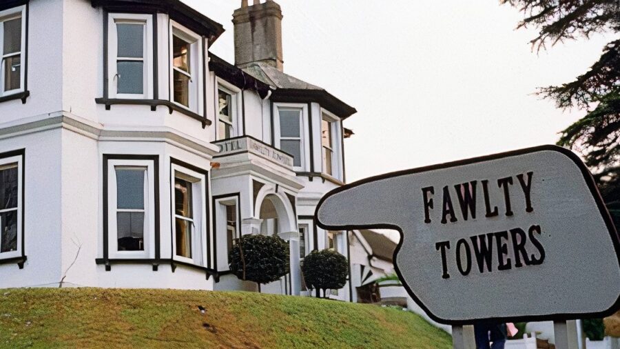 john cleese fawlty towers