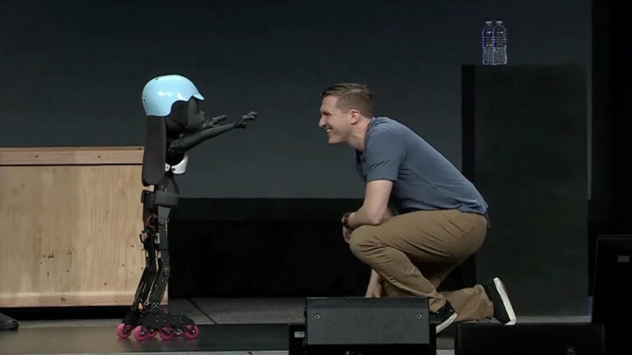 blive imponeret fordrejer kollidere Disney Reveals Robots With Emotionally Intelligent AI