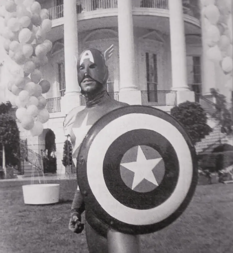 Jonathan Frakes, captain America
