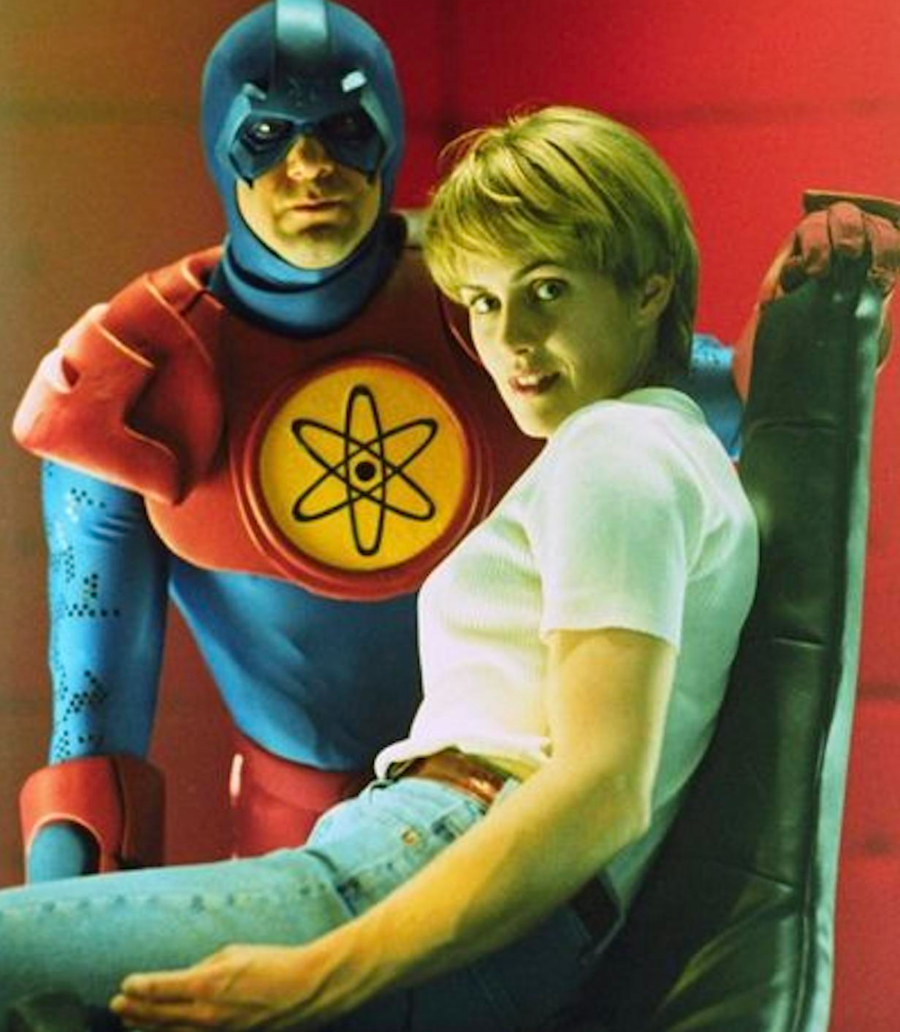 John Kassir as Ray Palmer/The Atom and Kim Oja as Tori Olafsdotter/Ice in Justice League of America