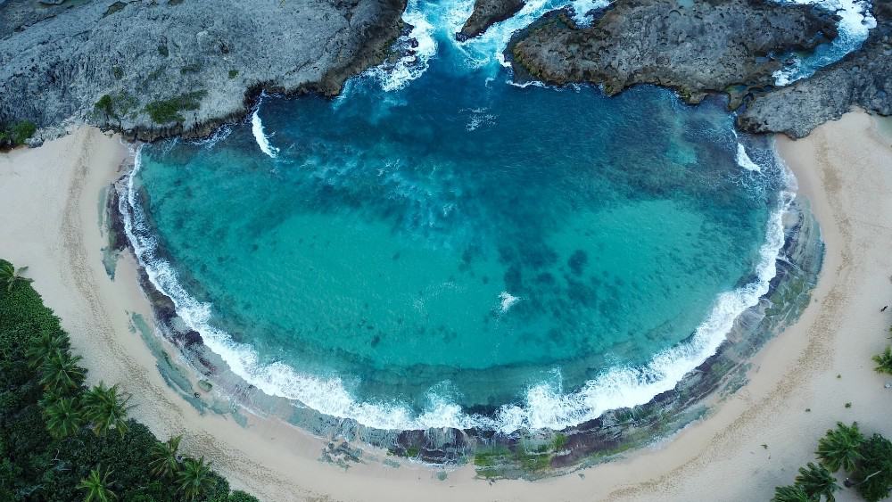 Menemukan danau tersembunyi yang berisi fosil hidup purba